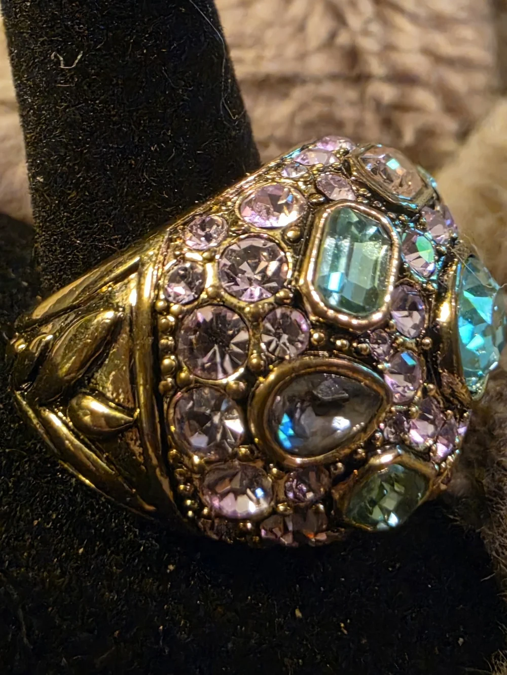 Heidi Daus Swarovski crystal signature vintage cocktail ring
